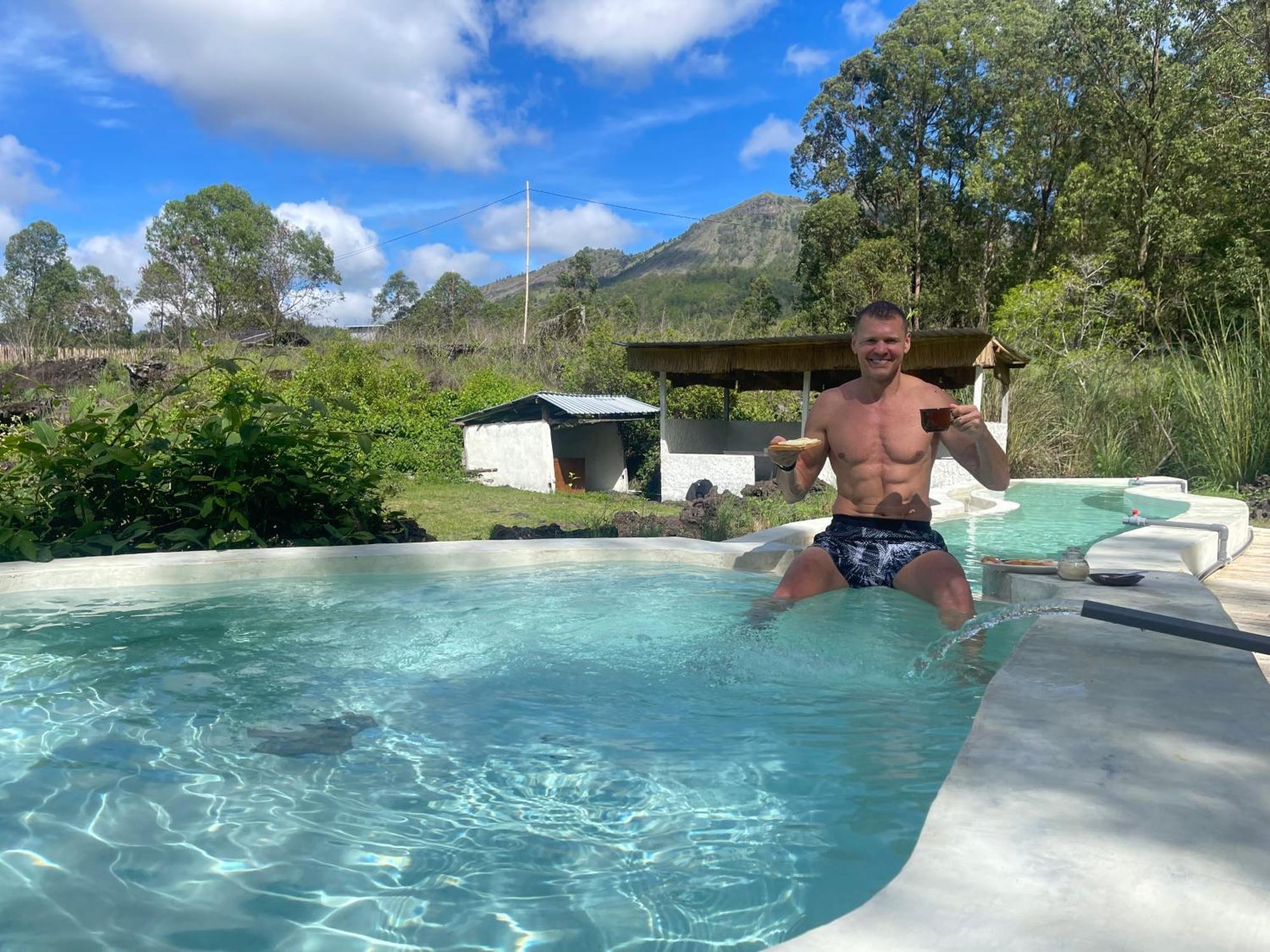 Triangular House And Hot Spring Kubupenlokan Exterior foto