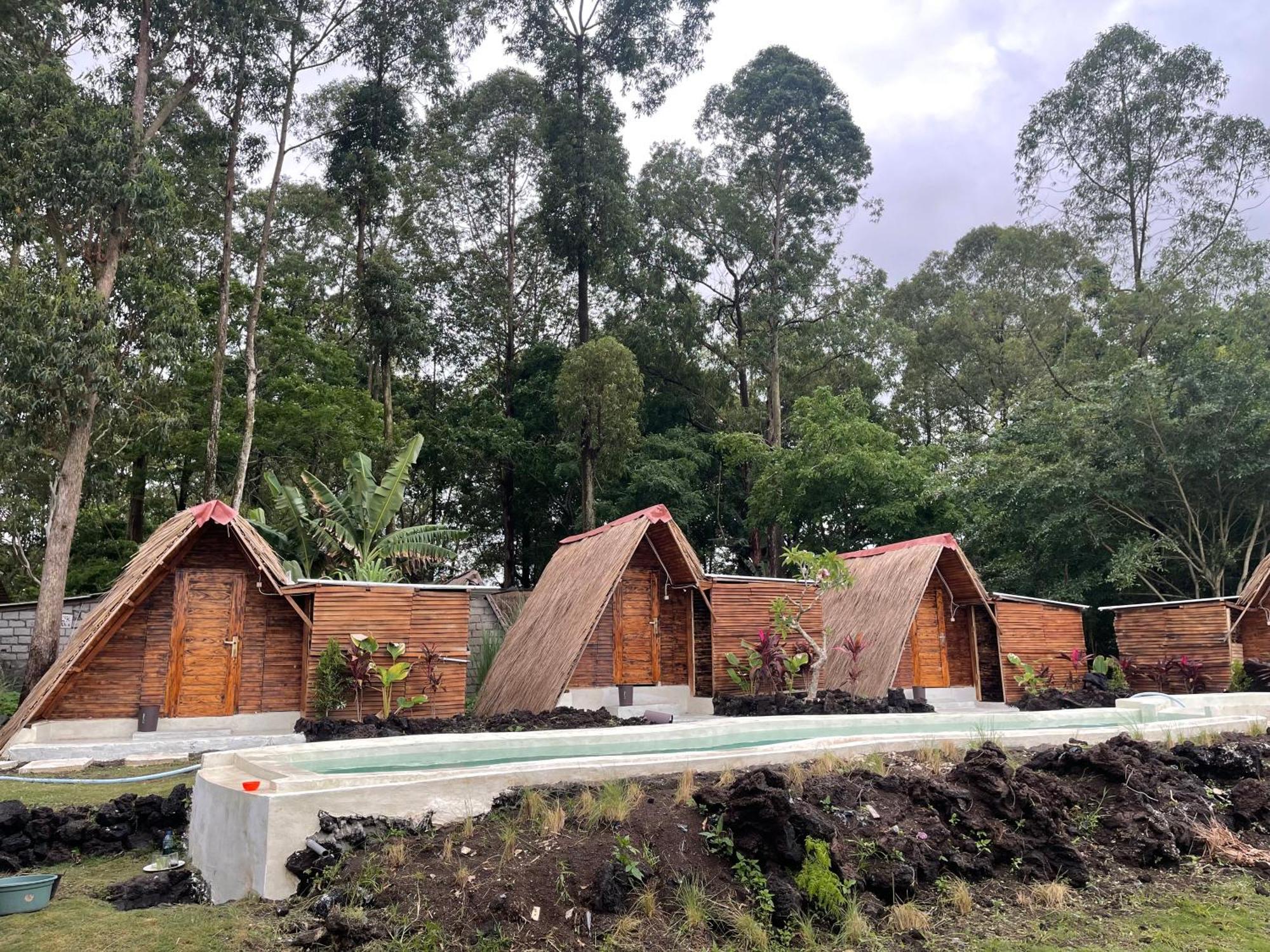 Triangular House And Hot Spring Kubupenlokan Exterior foto