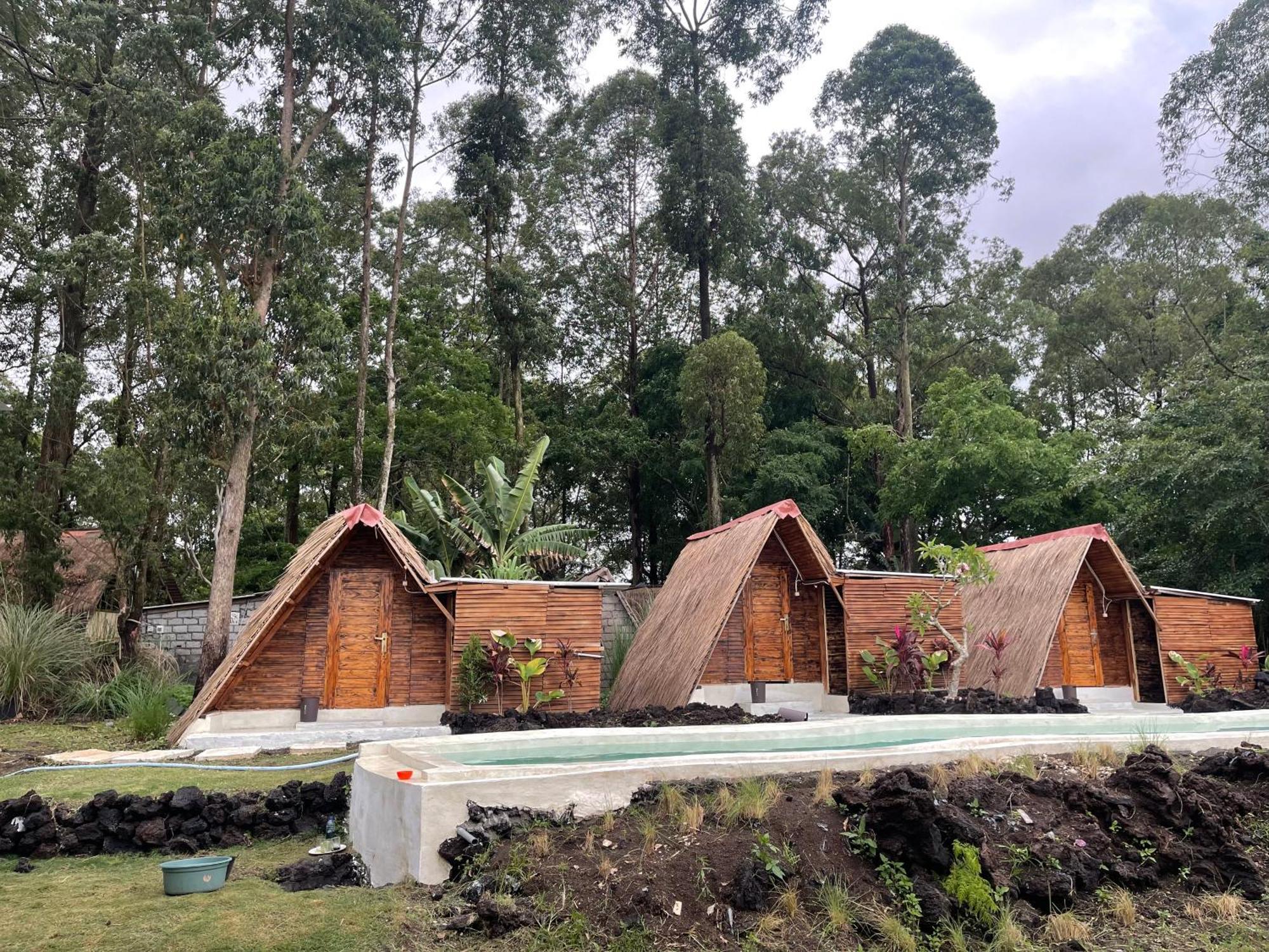 Triangular House And Hot Spring Kubupenlokan Exterior foto